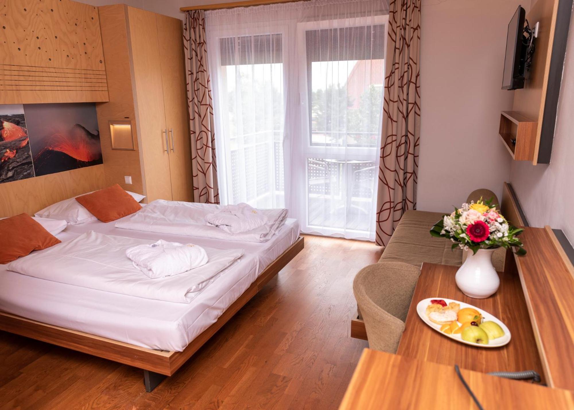 Vulkan Wellness Hotel & Camping Celldömölk Dış mekan fotoğraf