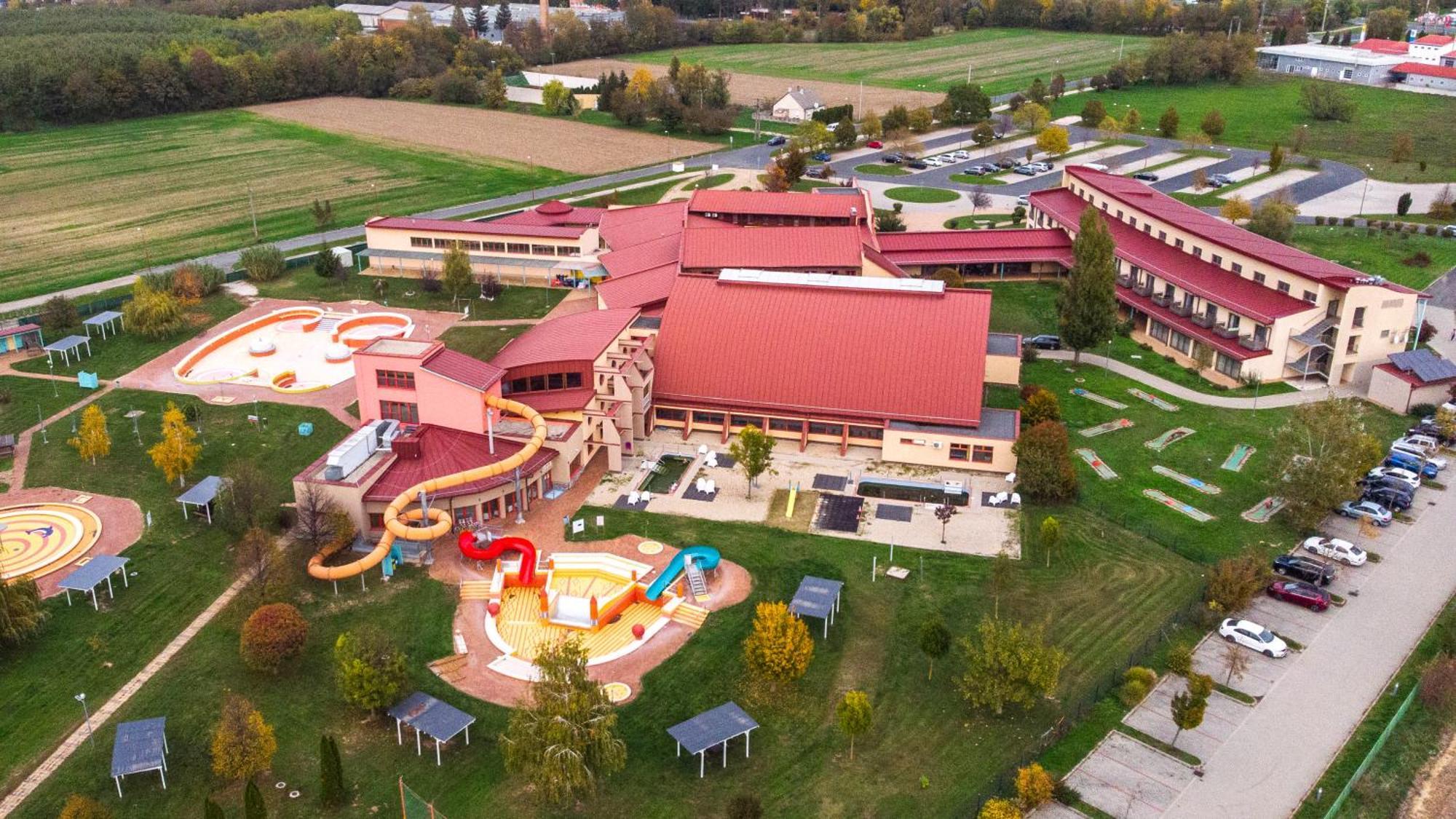 Vulkan Wellness Hotel & Camping Celldömölk Dış mekan fotoğraf